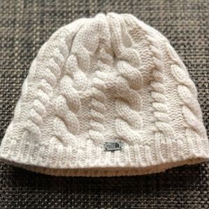 NEW North Face Fuzzy Cable Beanie, Women's